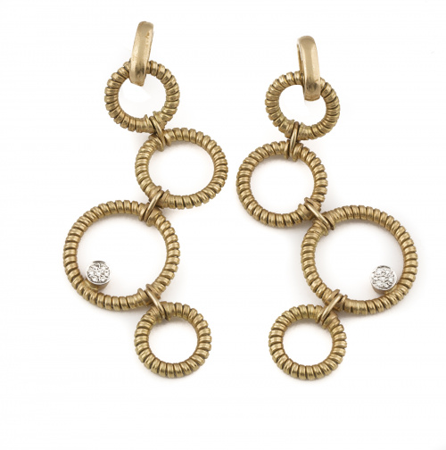 Pendientes largos con cuatro aros de tubo de gas rígido,ado