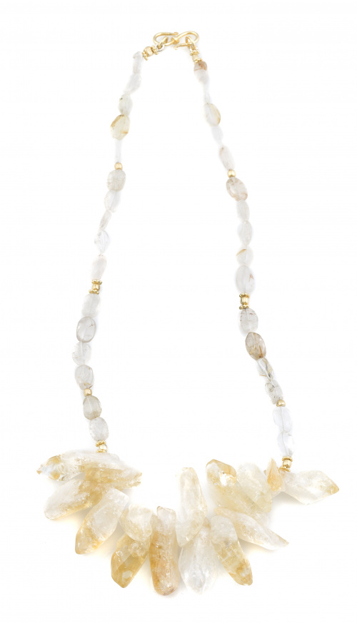 Collar de citrinos con piezas ovales y centro de grandes pi