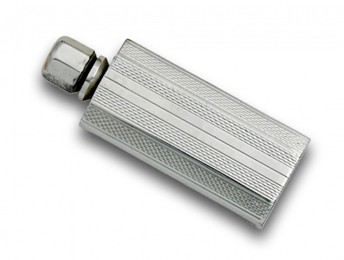 Perfumero en plata años 50 con decoración de bandas grabada