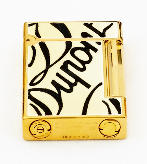 Encendedor DUPONT Plaqué or y esmaltes representando anagra