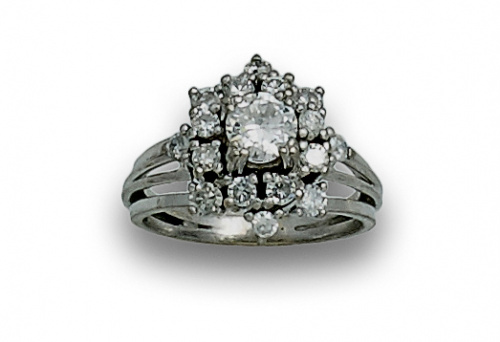 Sortija de brillantes con central de 0,75 ctes aprox y dobl