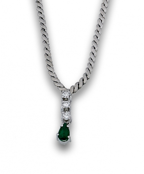 Gargantilla con centro de tres brillantes y perilla de esme