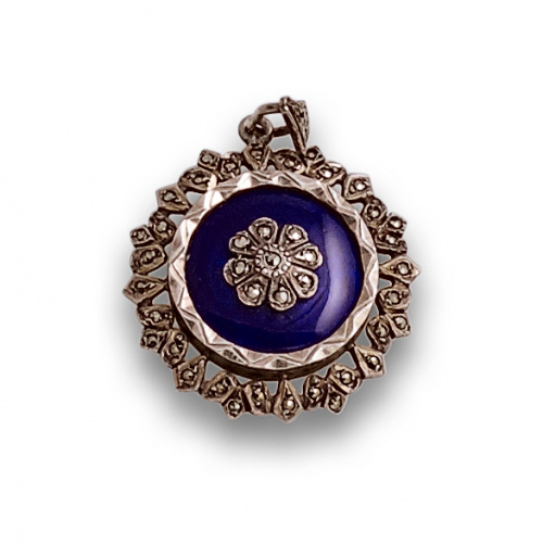 Colgante circular de marcasitas y esmalte azul en plata.
