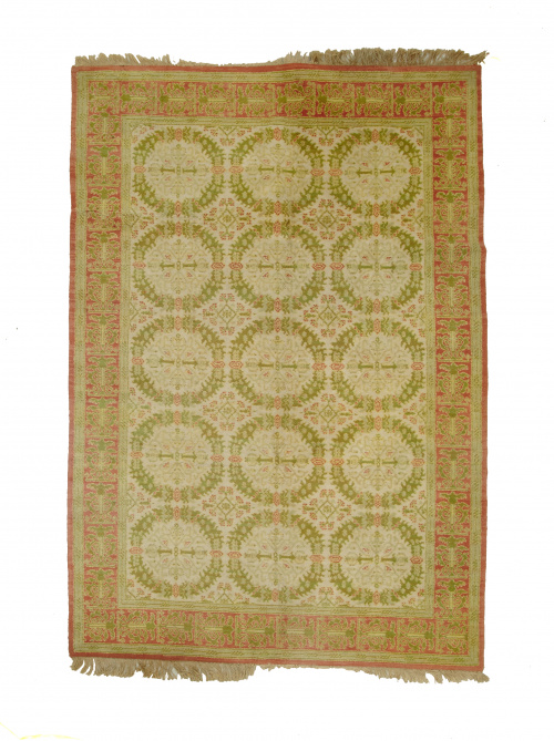 Alfombra de nudo español de la Fundación Generalísimo.En e