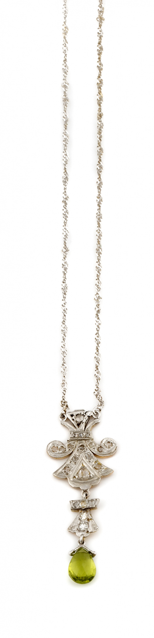 Colgante con peridoto facetado colgante de motivos articula