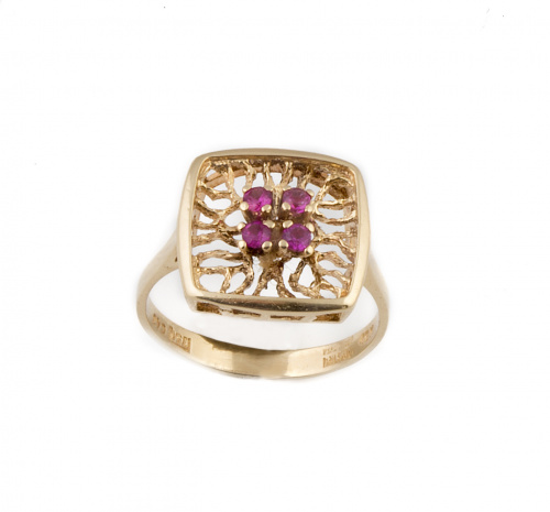 Sortija años 50 con cuadrado calado con cuatro rubíes sinté