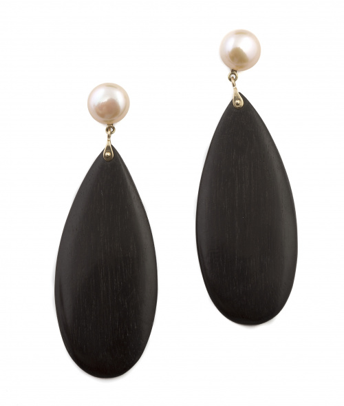 Pendientes largos con gran gota de ébano que pende de perla