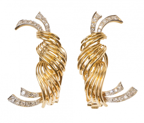 Pendientes años 50 con ondas de hilos de oro entre alas de 