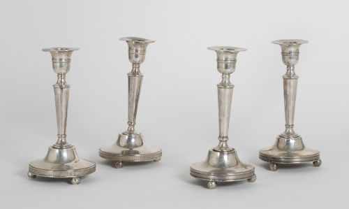 Pareja de candeleros Carlos IV de plata en su color, Madrid