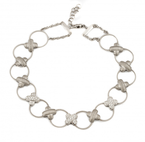 Collar chocker con aspas de brillantes y aspas de oro mate 