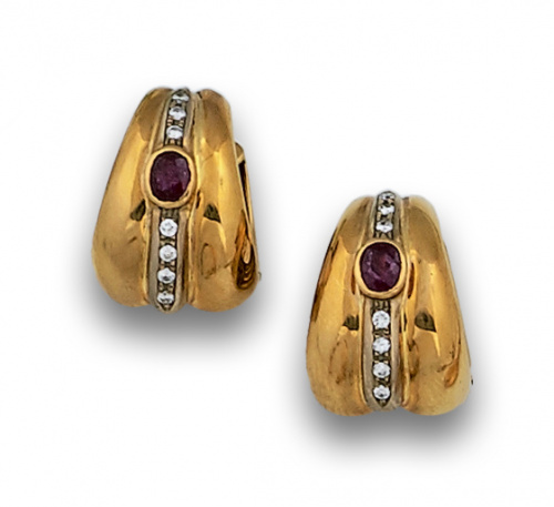Pendientes aro ancho de oro amarillo con rubíes y brillante