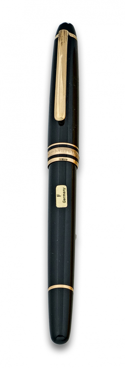 Pluma MONTBLANC Meisterstuck modelo 149 lacada en negro.