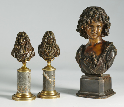 Dos bustos de Descartes en bronce patinado, sobre pena de m