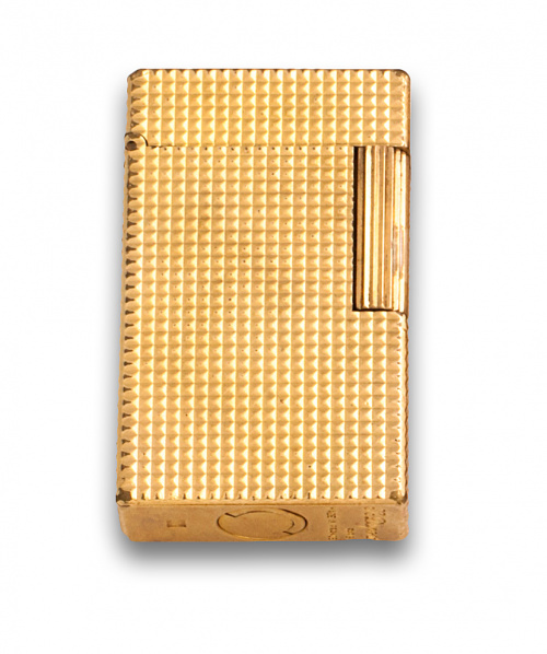 Encendedor DUPONT plaqué or con decoración de punta de diam