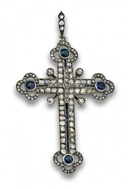 Cruz s.XIX de extremos lobulados con diamantes de talla roc