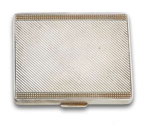 Cajita polvera rectangular Art-Decó en plata y vermeill con