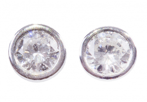 Pendientes dormilonas de brillantes en montura de oro blanc