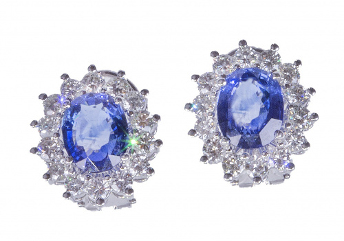 Pendientes con zafiros de talla oval e intenso color, orlad