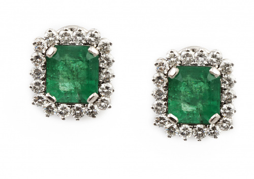 Pendientes con esmeraldas colombianas talla esmeralda recta