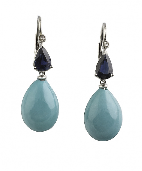 Pendientes largos con brillantes y zafiros en forma de pera