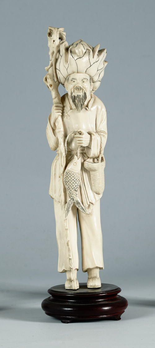 Pescador con sombrero en forma vegetalMarfilChinaPpios S