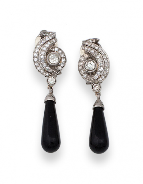 Pendientes largos c.1920 con caracolas de brillantes de las