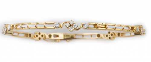 Brazalete rígido con brillantes en cinco grupos de rombos f