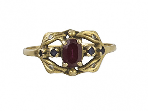 Sortija portuguesa de pp. S. XX con rubí sintético oval cen