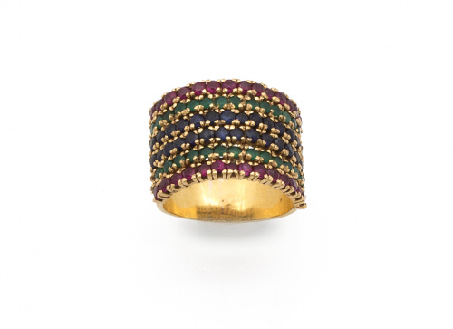 Sortija ancha con 6 bandas de zafiros, rubíes y esmeraldas 