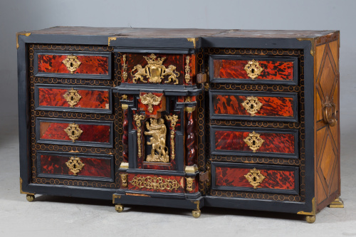 Papelera Carlos II de madera nogal, con marquetería de palo