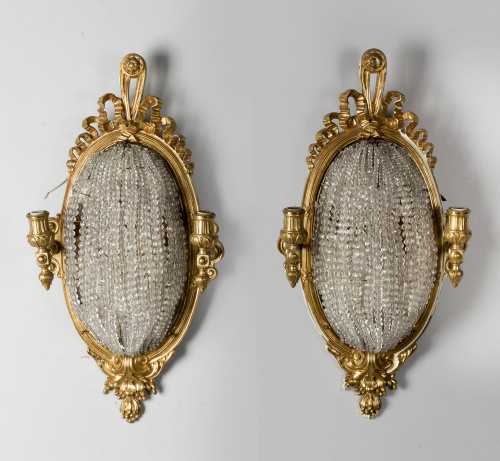 Pareja de apliques de pared con sartas de cuentas de crista