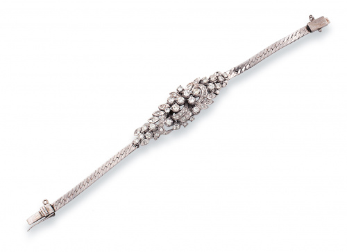 Pulsera con centro de brillantes formando ramas de tamaño c