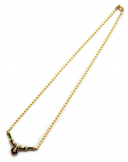 Conjunto de pendientes y collar con rubíes, zafiros esmeral