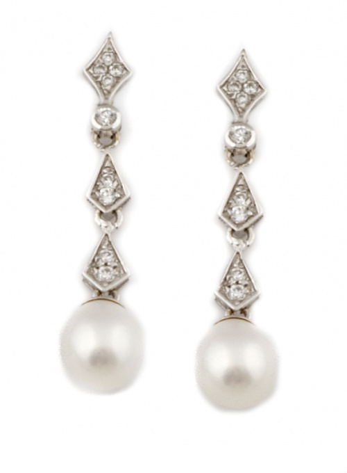 Pendientes largos con tres rombos colgantes con circonitas 