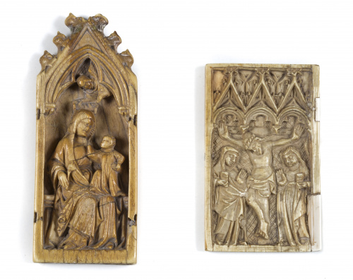 “Coronación de la Virgen”. Placa central perteneciente a un