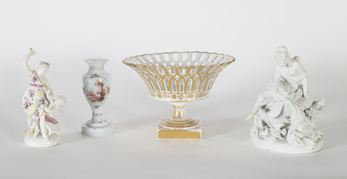 “Alegoría del Amor”Figura de porcelana esmaltada.Chelsea,