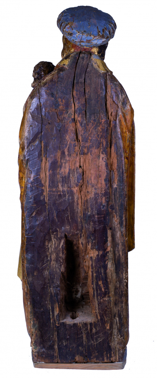 “Virgen con el Niño”Escultura en madera de roble tallada, 