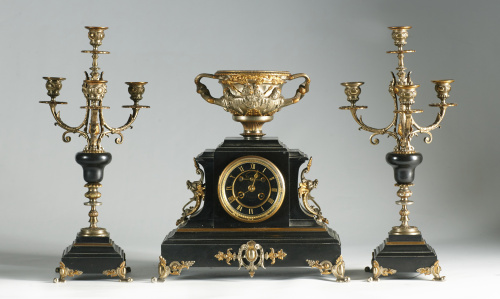 Guarnición de chimenea de bronce y mármol negro, ffs. del S