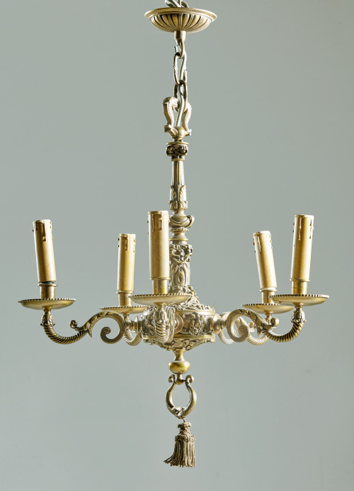 Lámpara de bronce de cinco brazos de estilo barroco, quizás