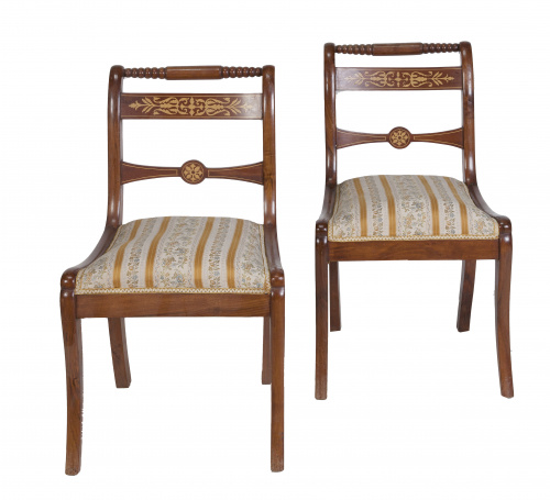 Pareja de sillas de estilo Reina Gobernadora, S. XX.