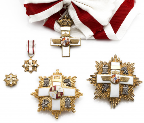 Conjunto completo de 5 piezas al mérito militar en plata do