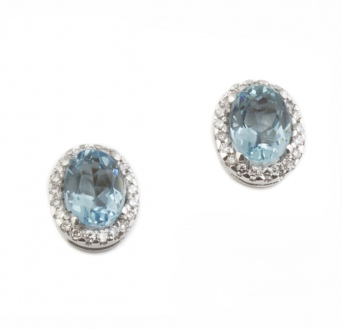 Pendientes con aguamarinas de 1,5 ct orladas de brillantes