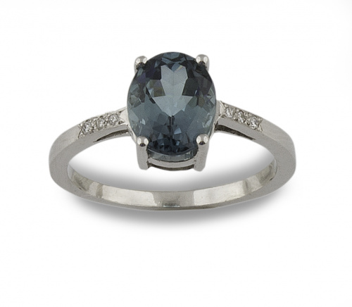 Sortija con turmalina azul de talla oval de 2,4 ct. con bri