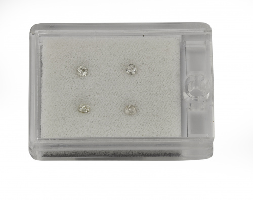 Lote formado por 90 brillantes en 6 lotes diferentes,blanco