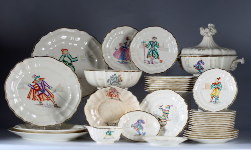 Vajilla en loza con decoración pintada con personajes de la