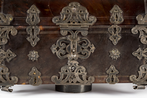 Arqueta de carey con aplicaciones de plata.Trabajo mejican