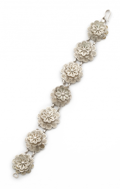 Pulsera de flores de filigrana de plata realizada a mano co