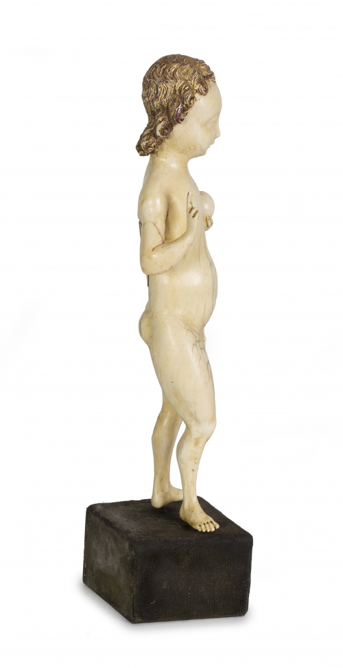 “Niño Jesús como Salvator Mundi”  escultura de bulto redond