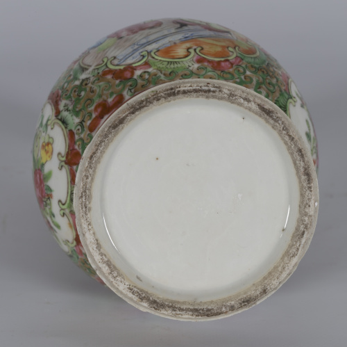 Jarrón en porcelana de la “Familia rosa”China, Cantón, ff.
