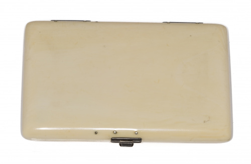 Lote formado por tarjetero y carnet de baile en marfil y pl